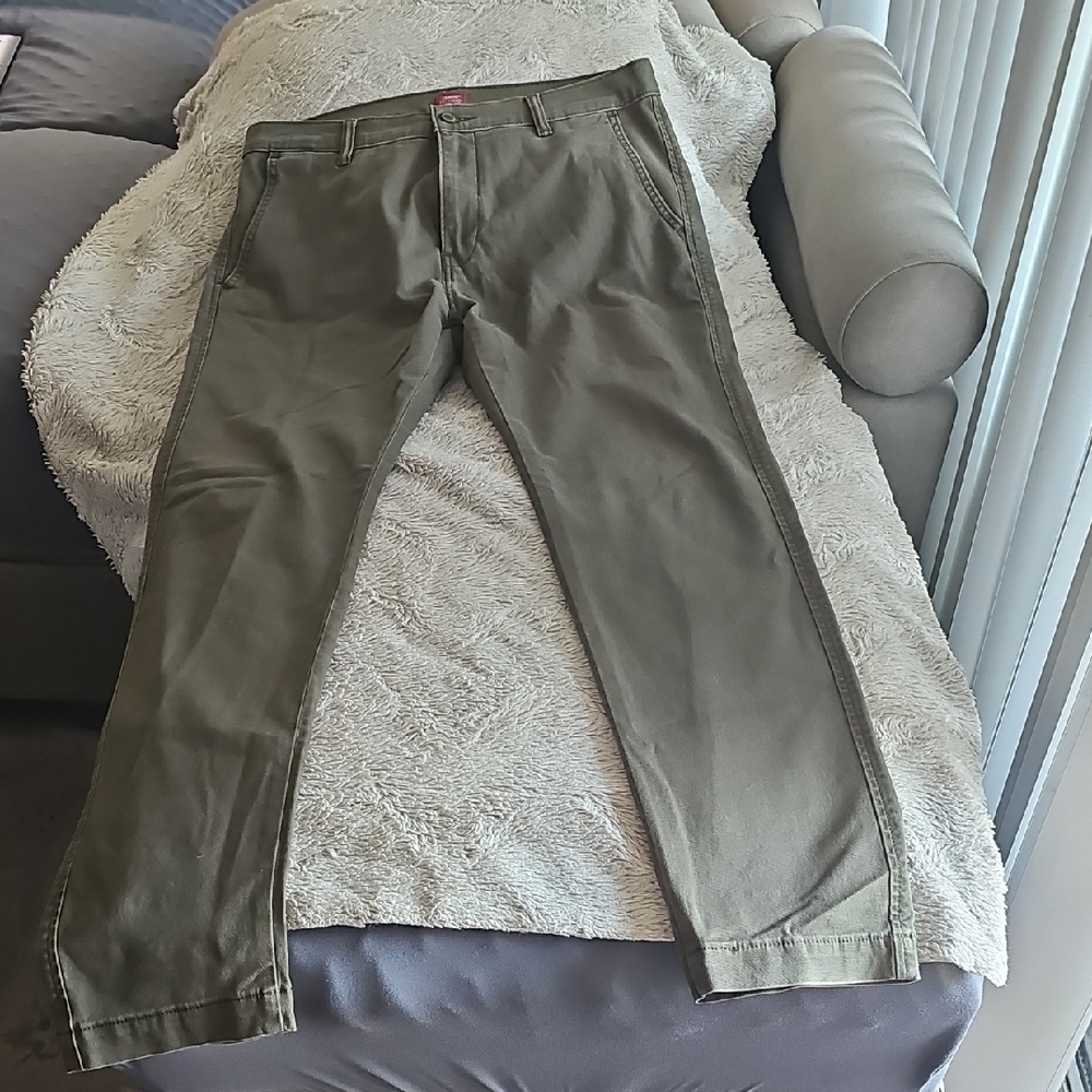 Men's Olive Green Pants